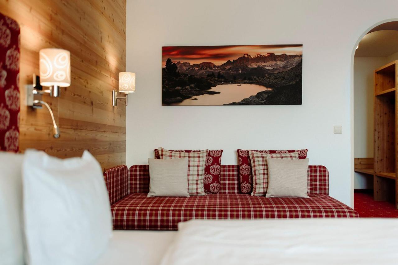 Hotel Waldfrieden Schladming Bagian luar foto