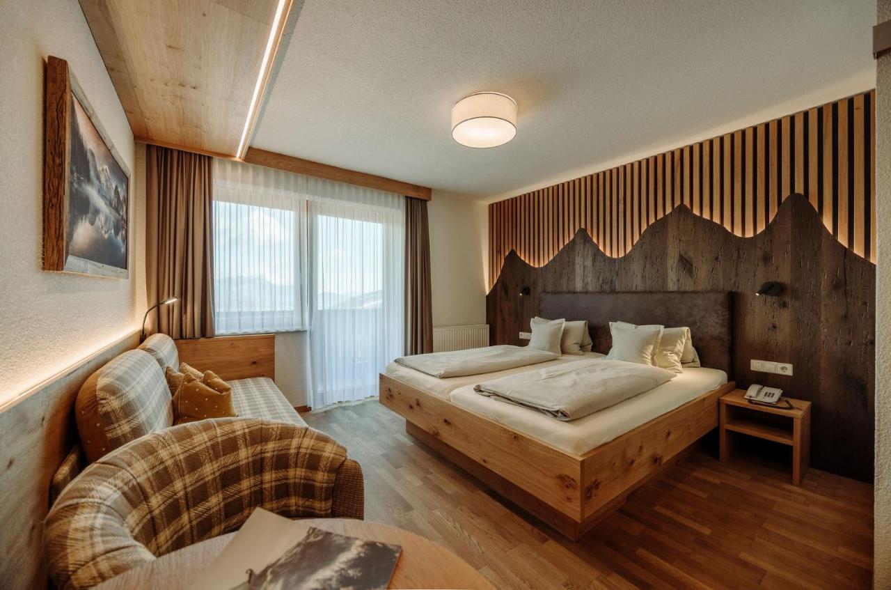 Hotel Waldfrieden Schladming Bagian luar foto